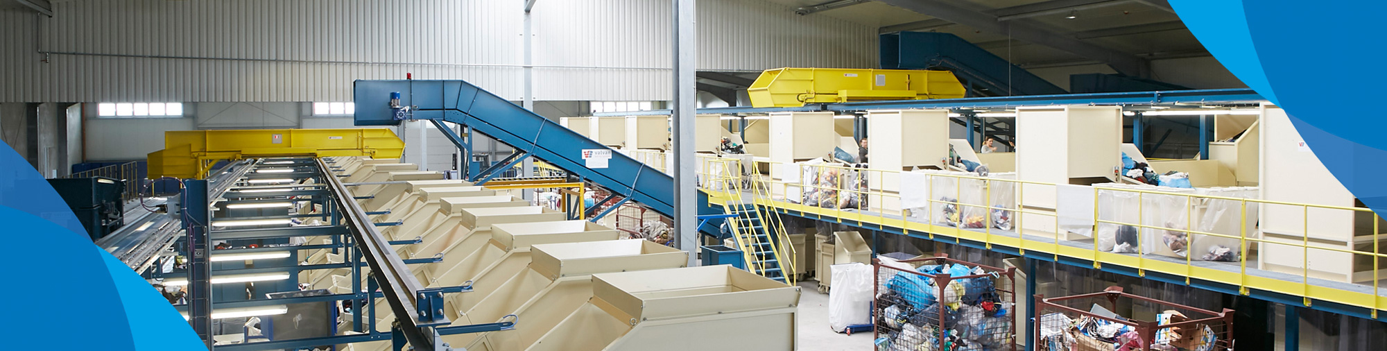 Textilrecycling - Altkleider und Schuh Sortierung